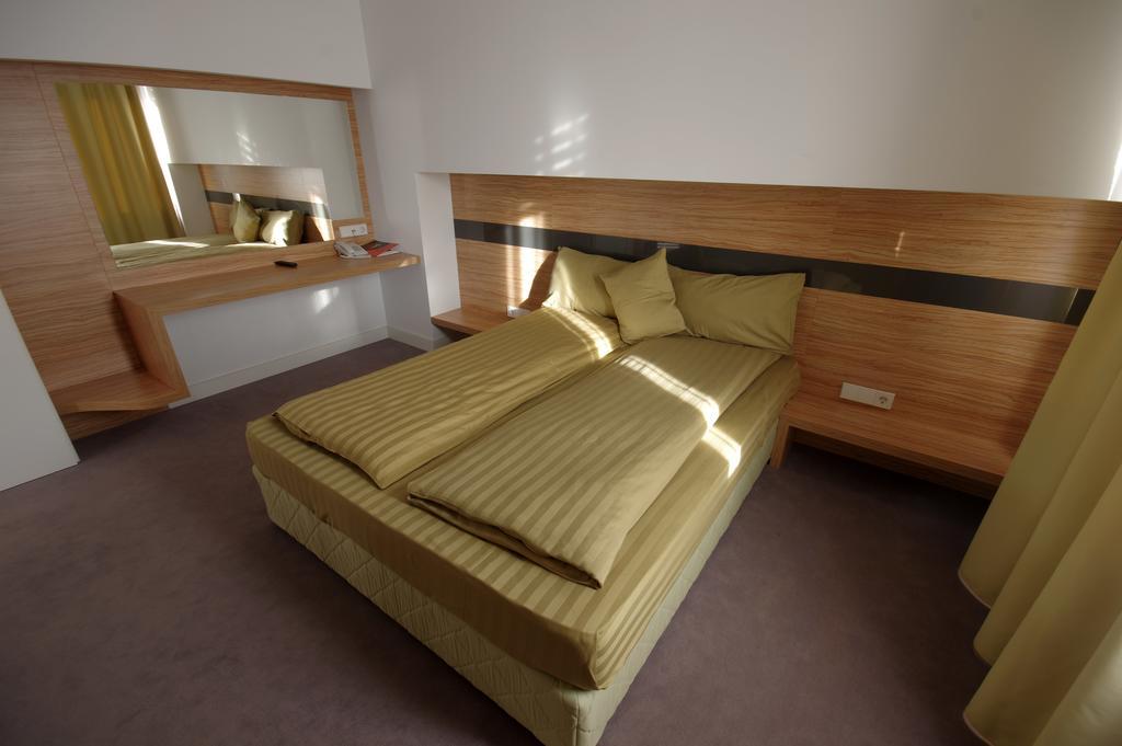 غابروفو Hotel Mak المظهر الخارجي الصورة